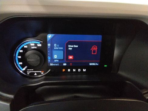 Used 2023 Ford Bronco Wildtrak image 17