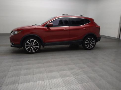 Used 2018 Nissan Rogue Sport SL FWD image 2