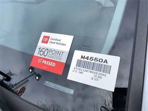 Used 2024 Toyota Camry SE image 37