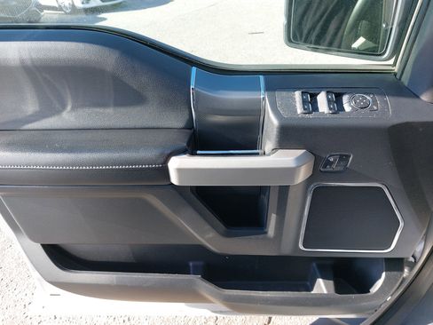 Used 2015 Ford F150 Lariat image 28