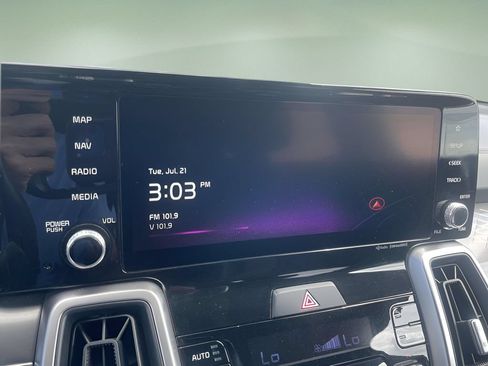 Used 2023 Kia Sorento S w/ Panoramic Sunroof Package FWD image 29