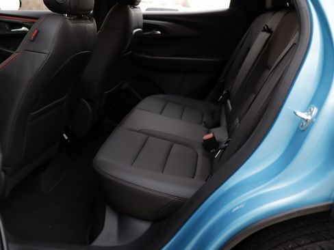 Used 2025 Chevrolet TrailBlazer RS w/ Driver Confidence Package image 24