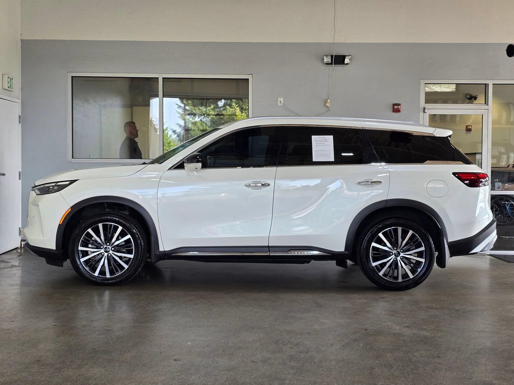 Certified 2023 INFINITI QX60 Sensory w/ Cargo Package AWD/4WD image 7
