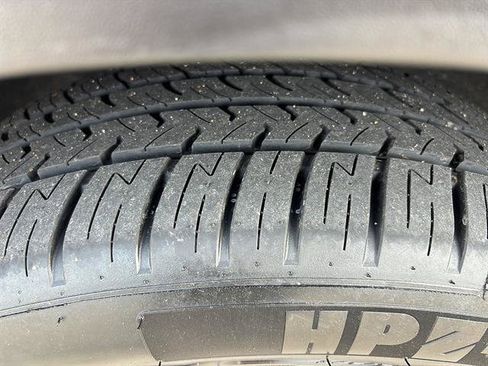 Used 2021 Kia Telluride EX w/ EX Premium Package AWD/4WD image 10