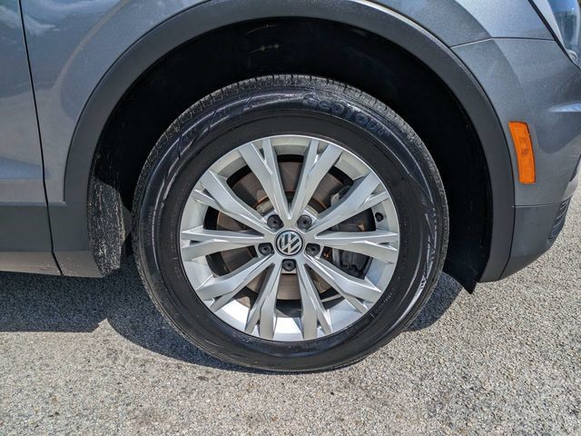 Used 2019 Volkswagen Tiguan S w/ Driver Assistance Package FWD image 11