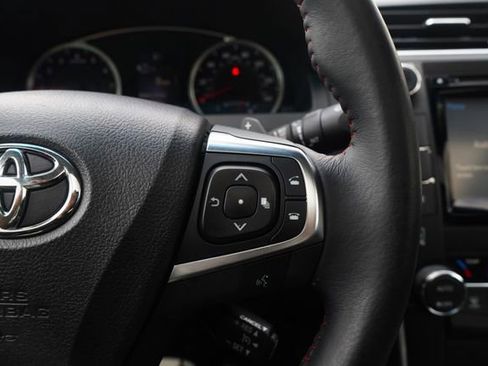 Used 2016 Toyota Camry XSE FWD image 26