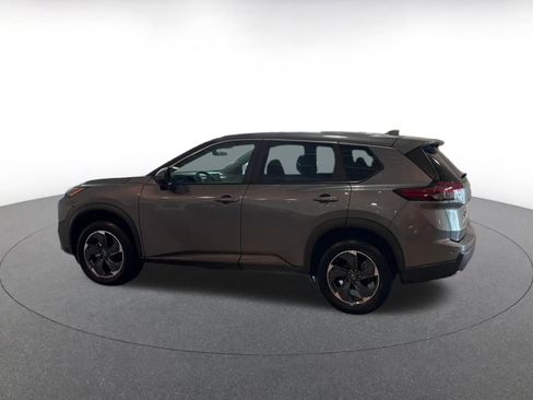 Used 2025 Nissan Rogue SV image 10