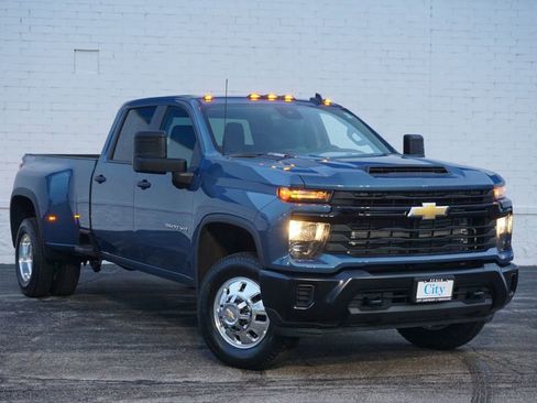 New 2026 Chevrolet Silverado 3500 W/T image 2