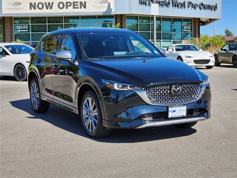 New 2025 MAZDA CX-5 Signature image 4
