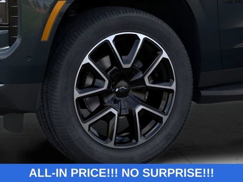 New 2026 Chevrolet Suburban RST w/ Comfort Package AWD/4WD image 19