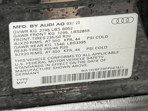 Used 2023 Audi Q4 e-tron Premium Plus w/ Premium Plus AWD/4WD image 30