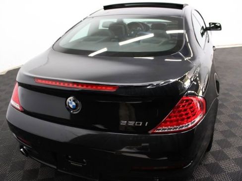 Used 2008 BMW 650i Coupe w/ Sport Pkg image 7