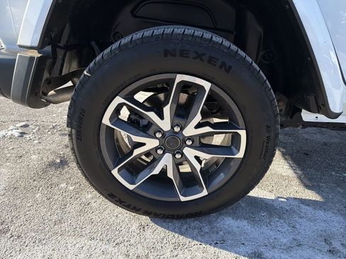 Used 2024 Jeep Wrangler Unlimited w/ Convenience Group image 33