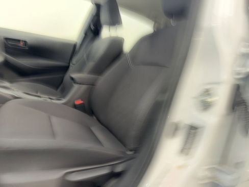 Used 2024 Toyota Corolla LE image 9