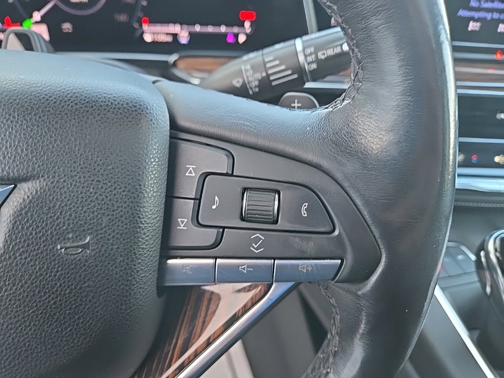 Certified 2024 Cadillac Escalade Premium Luxury w/ LPO, Floor Liner Package AWD/4WD image 25