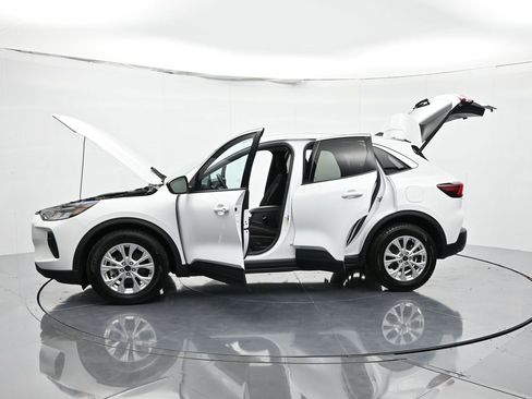 Used 2023 Ford Escape Active image 45
