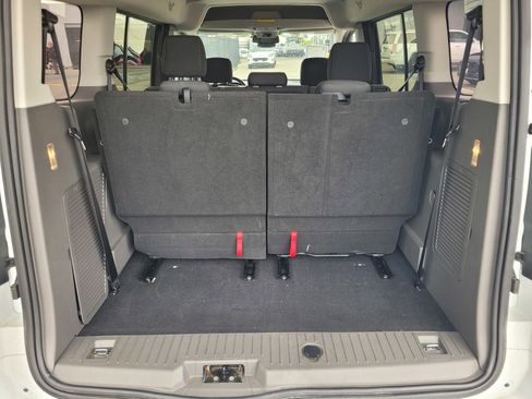 Certified 2023 Ford Transit Connect XLT FWD image 29