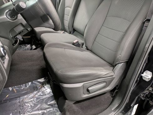 Used 2019 RAM 1500 Express w/ Express Value Package image 10