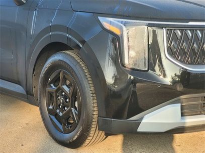 New 2026 Kia Carnival LXS