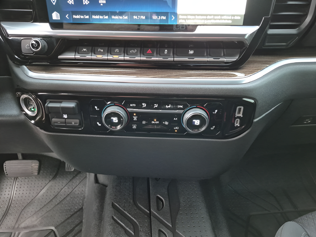 Used 2022 Chevrolet Silverado 1500 LT w/ Texas Edition Plus RWD image 29