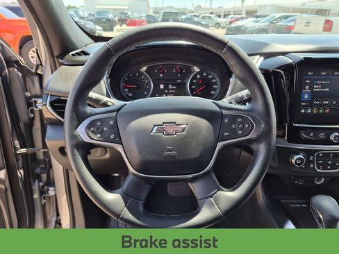 Used 2023 Chevrolet Traverse RS FWD image 15