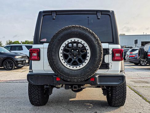 Used 2018 Jeep Wrangler Unlimited Sport S AWD/4WD image 5