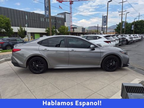 Used 2025 Toyota Camry SE w/ Convenience Package AWD/4WD image 2