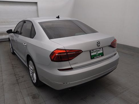 Used 2019 Volkswagen Passat 2.0T Wolfsburg FWD image 5