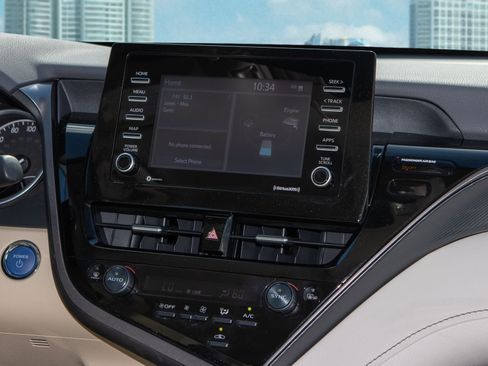 Used 2023 Toyota Camry LE image 20