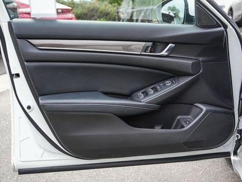 Used 2018 Honda Accord Sport image 21