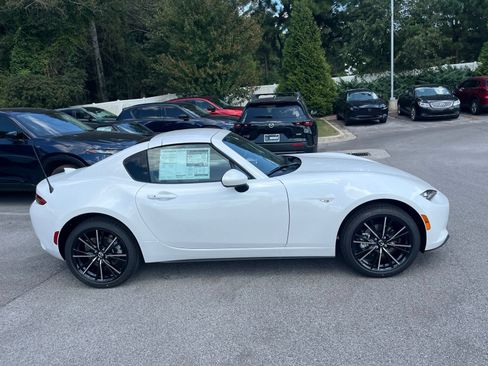 New 2026 MAZDA MX-5 Miata RF Grand Touring RWD image 3