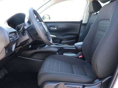 Certified 2026 Honda HR-V LX image 11