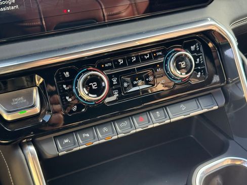 Used 2025 GMC Sierra 1500 Denali Ultimate image 35