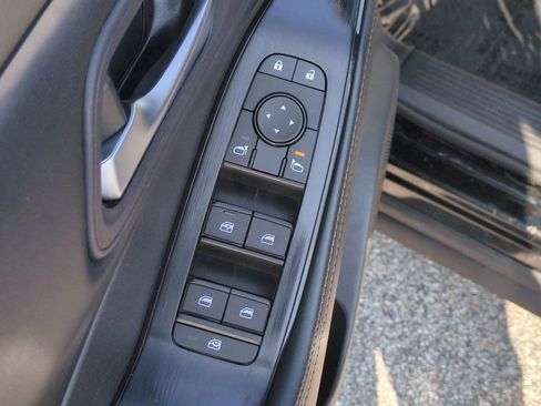 Certified 2024 Nissan Rogue SV AWD/4WD image 15