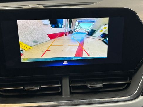 Used 2025 Chevrolet Trax LT image 22