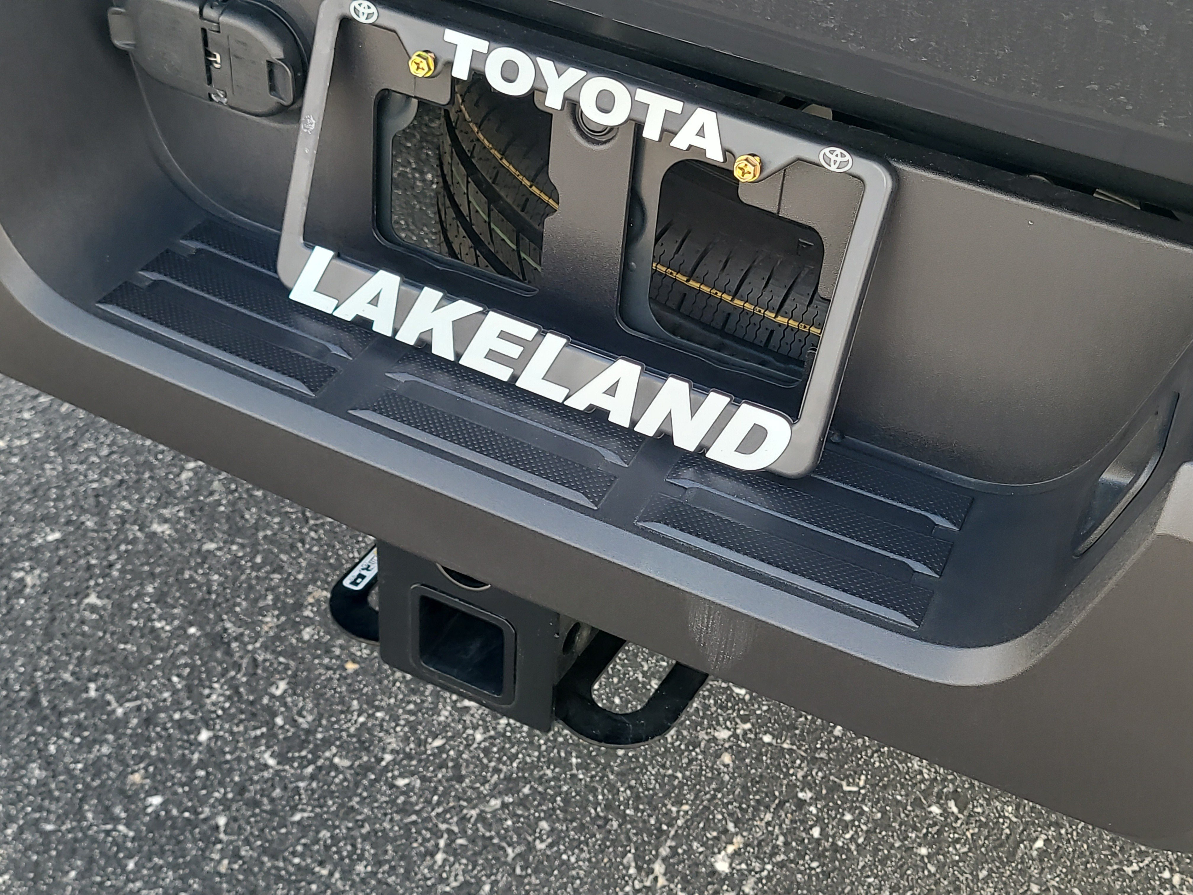 Used 2025 Toyota Tacoma SR5 RWD image 11