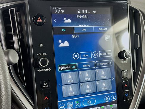 Used 2024 Subaru Crosstrek 2.0i Premium image 18