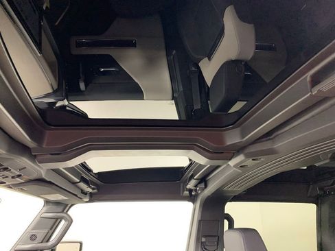 New 2026 GMC Hummer EV 4x4 Crew Cab w/ LPO, Dark Essentials Package image 15