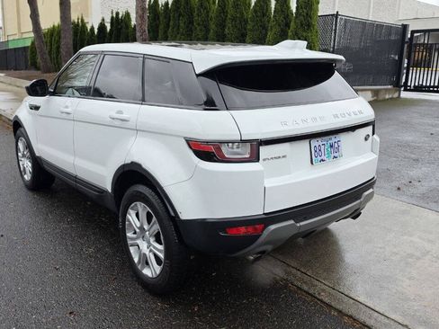 Used 2019 Land Rover Range Rover Evoque SE Premium AWD/4WD image 7