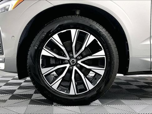 Used 2023 Volvo XC60 B5 Plus AWD/4WD image 8