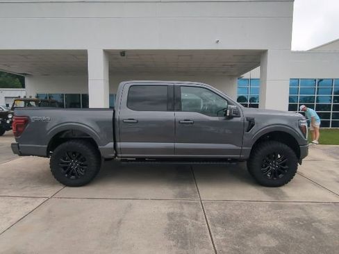 Used 2025 Ford F150 Lariat w/ Equipment Group 501A Mid AWD/4WD image 8