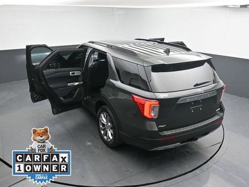 Used 2023 Ford Explorer XLT w/ Equipment Group 202A image 34