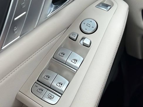 Used 2020 BMW X7 xDrive40i w/ Premium Package AWD/4WD image 20