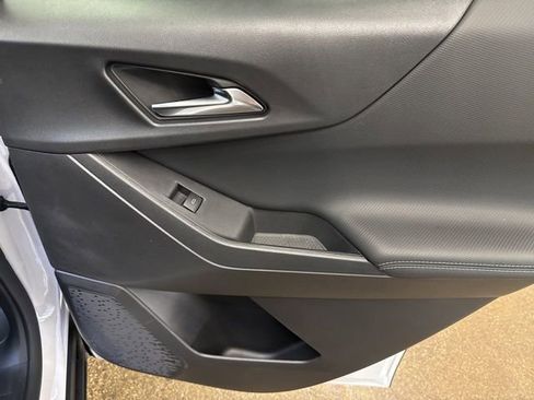 New 2026 Chevrolet Equinox LT w/ Safety and Technology Package AWD/4WD image 24