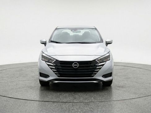 Used 2025 Nissan Versa SV FWD image 2