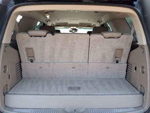 Used 2015 Chevrolet Tahoe LT RWD image 12