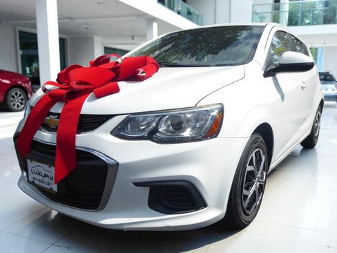 Used 2018 Chevrolet Sonic LT image 5