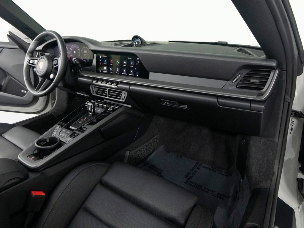 Certified 2025 Porsche 911 Carrera RWD image 34