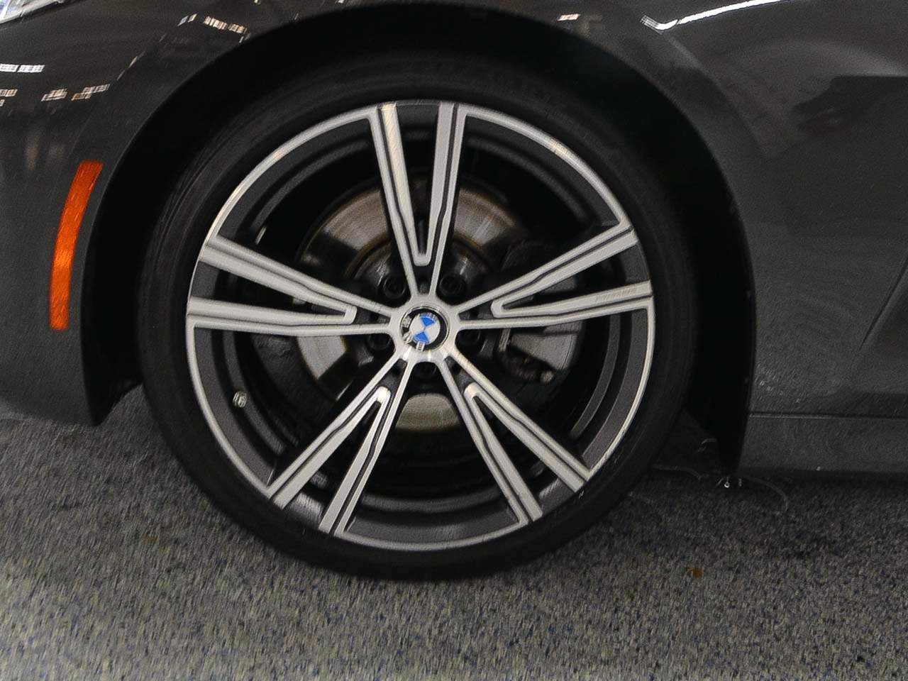 Used 2024 BMW 430i Coupe w/ Convenience Package RWD image 5