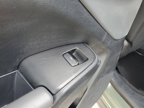 Used 2025 Subaru Crosstrek 2.5i Wilderness image 15